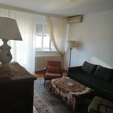 Apartment Andreja 2 *