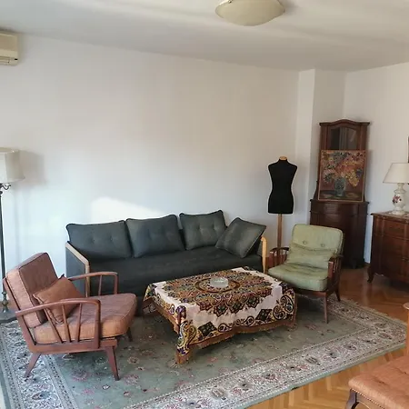 Apartment Andreja 2 *